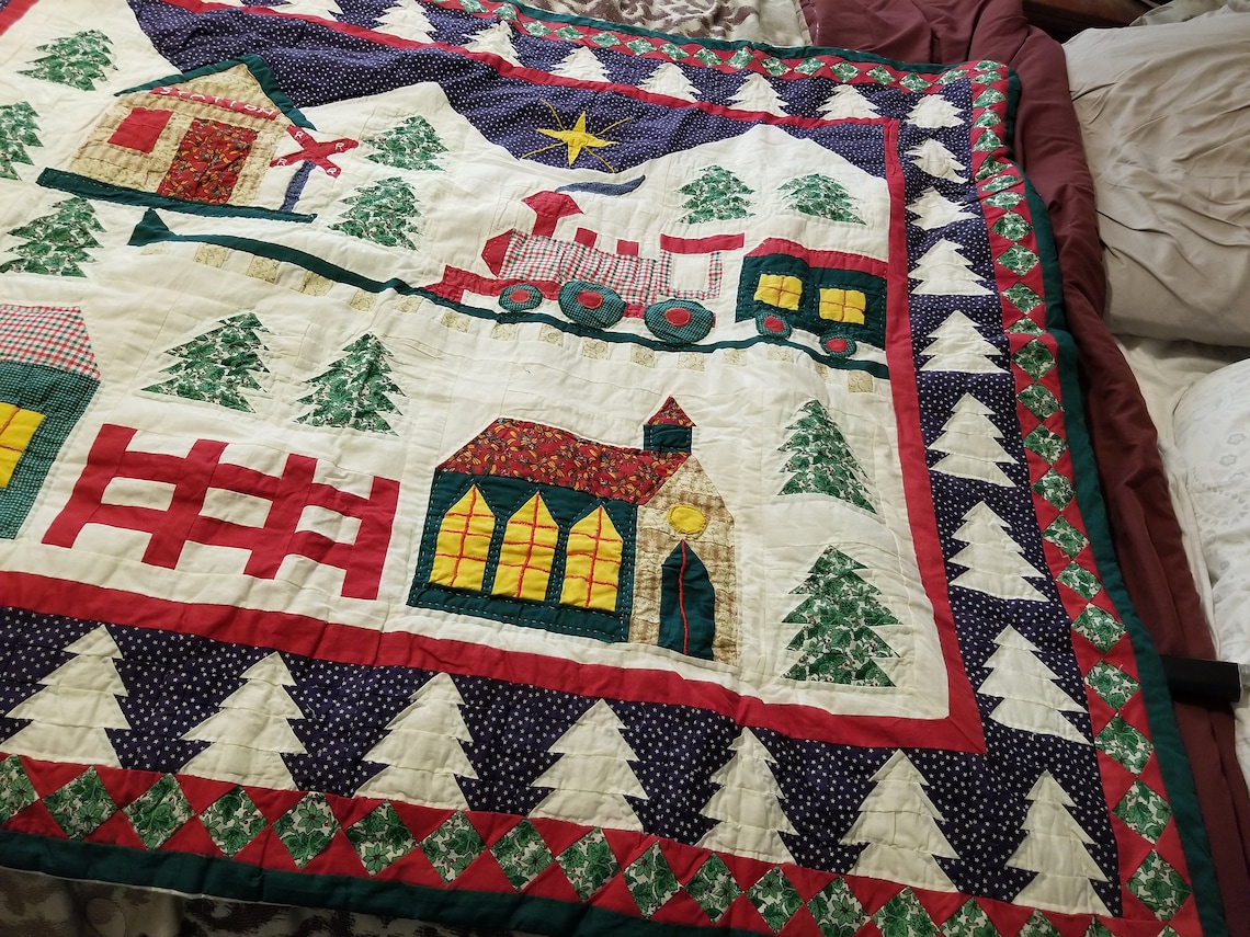 Handmade Vintage Christmas Quilt, Vintage Christmas Quilt, Handmade