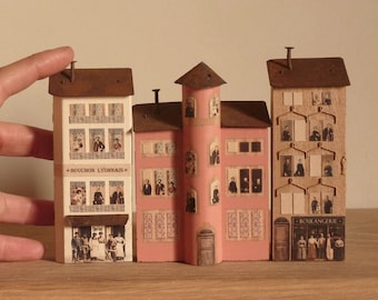 3 very little houses Lyon France in wood