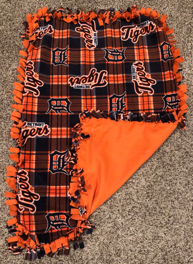 Michigan Detroit Tigers Handmade Fleece Tie Blanket 50 x 35