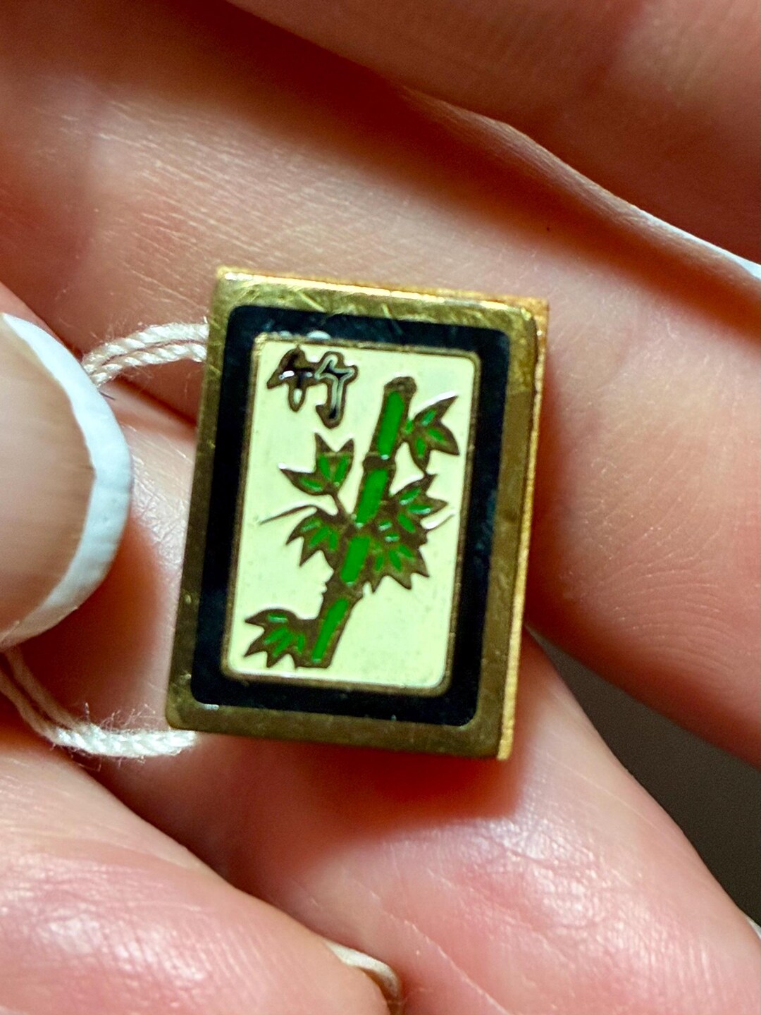 Mahjong B Button Mahjong Bamboo Button, Verbal, String of Coins Plant, 10/16