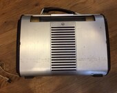 Vintage RCA Victor Globe Trotter Radio