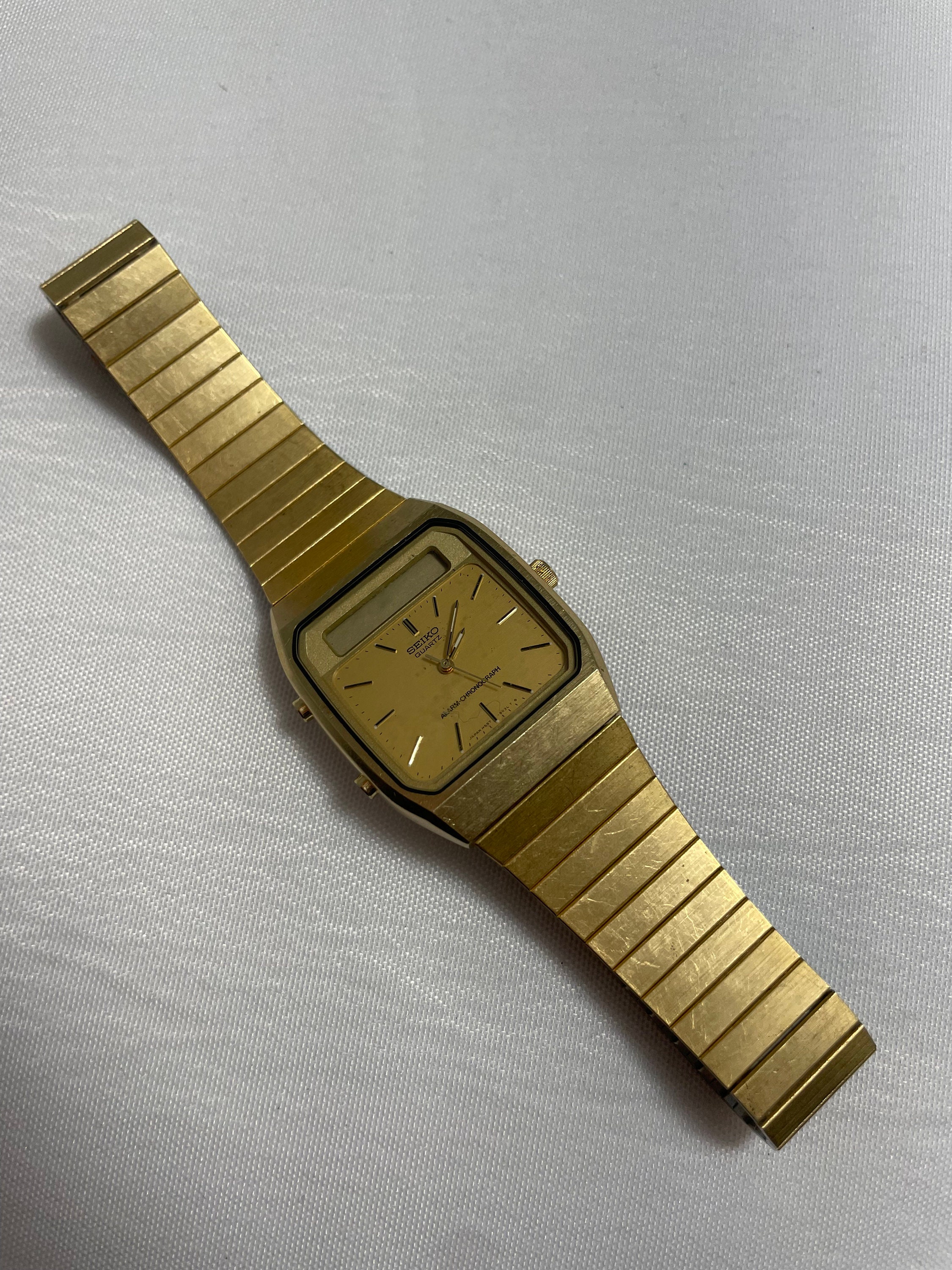 Vintage Seiko Quartz Watch Alarm Chronograph Japan H557 503L T Vintage Japanese Wristwatch Rare Collectible Seiko Watch