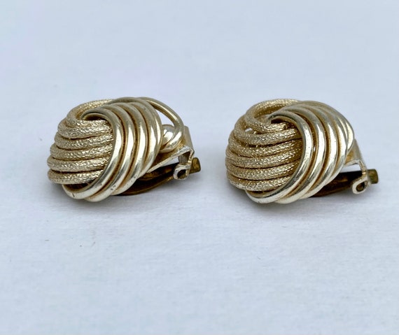 Vintage Gold Tone Spiral Earrings - image 4