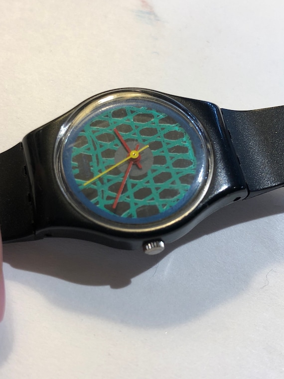 Vintage 1980s Swatch With A Green Net Design, Red… - image 2