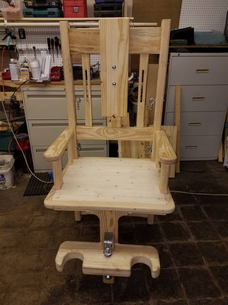 Unfinished Version Diy Museum Replica Old Sparky Electric Chair Halloween Exhibit Theatrical Prop Dungeon Furniture