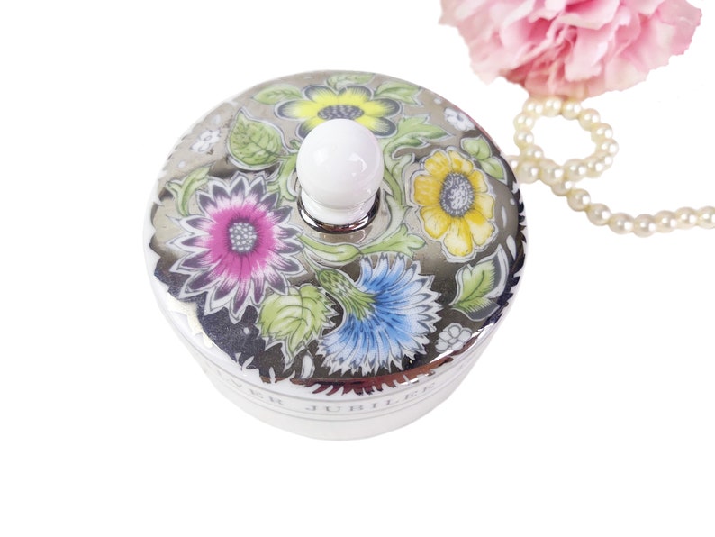 Royal Commemoration Wedgwood Silver Jubilee Trinket Box Hand Painted Silver Floral Trinket Box Jewelry Box