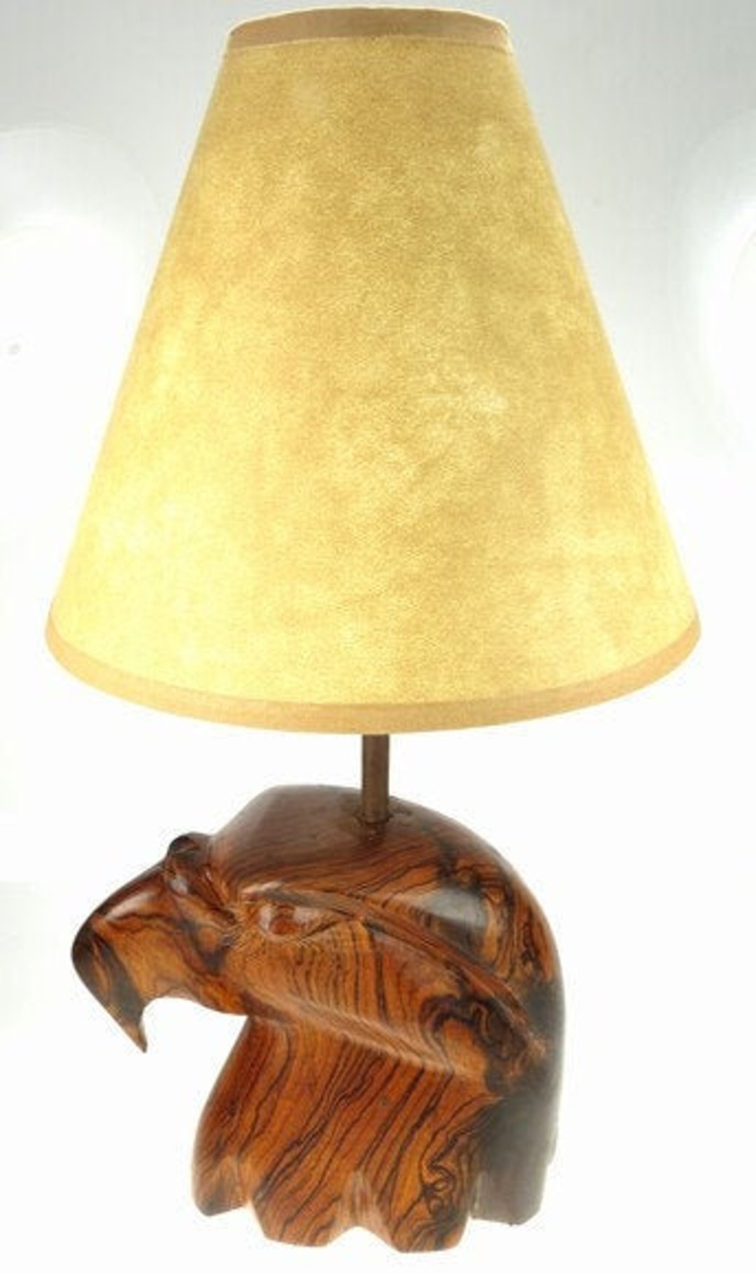 Lampe en bois tête sculptée noire