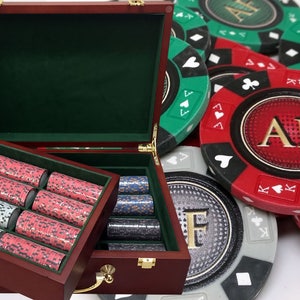 Personalized Clay Poker Chip Set: 500 Chips in Mahogany Case
