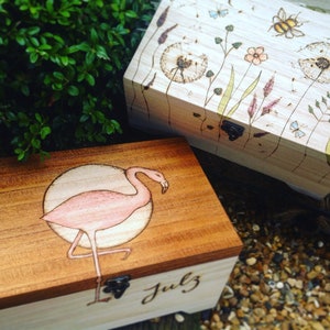 Meadow personalised keepsake memory box, floral design, hinged lid large wooden box, jewellery box, bespoke box 画像 3