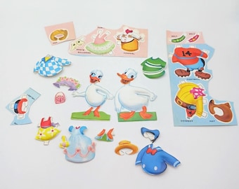 Vintage Donald & Daisy Duck Plastic Paper Doll Set Toy