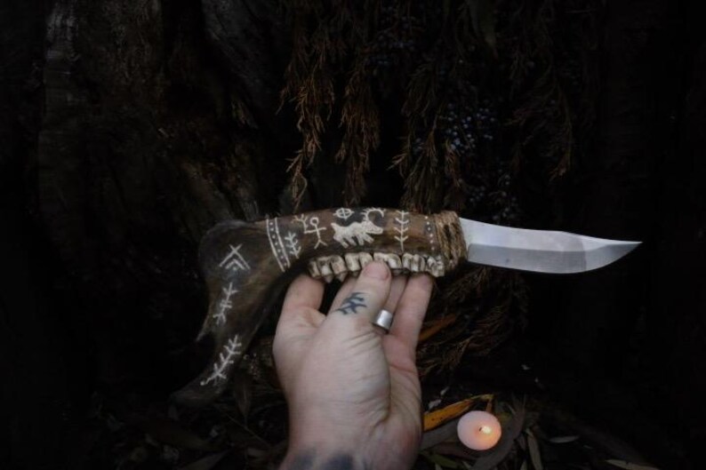 Made to Order : Deer Jawbone Ritual Knife Shamanism Petroglyph Design image 6