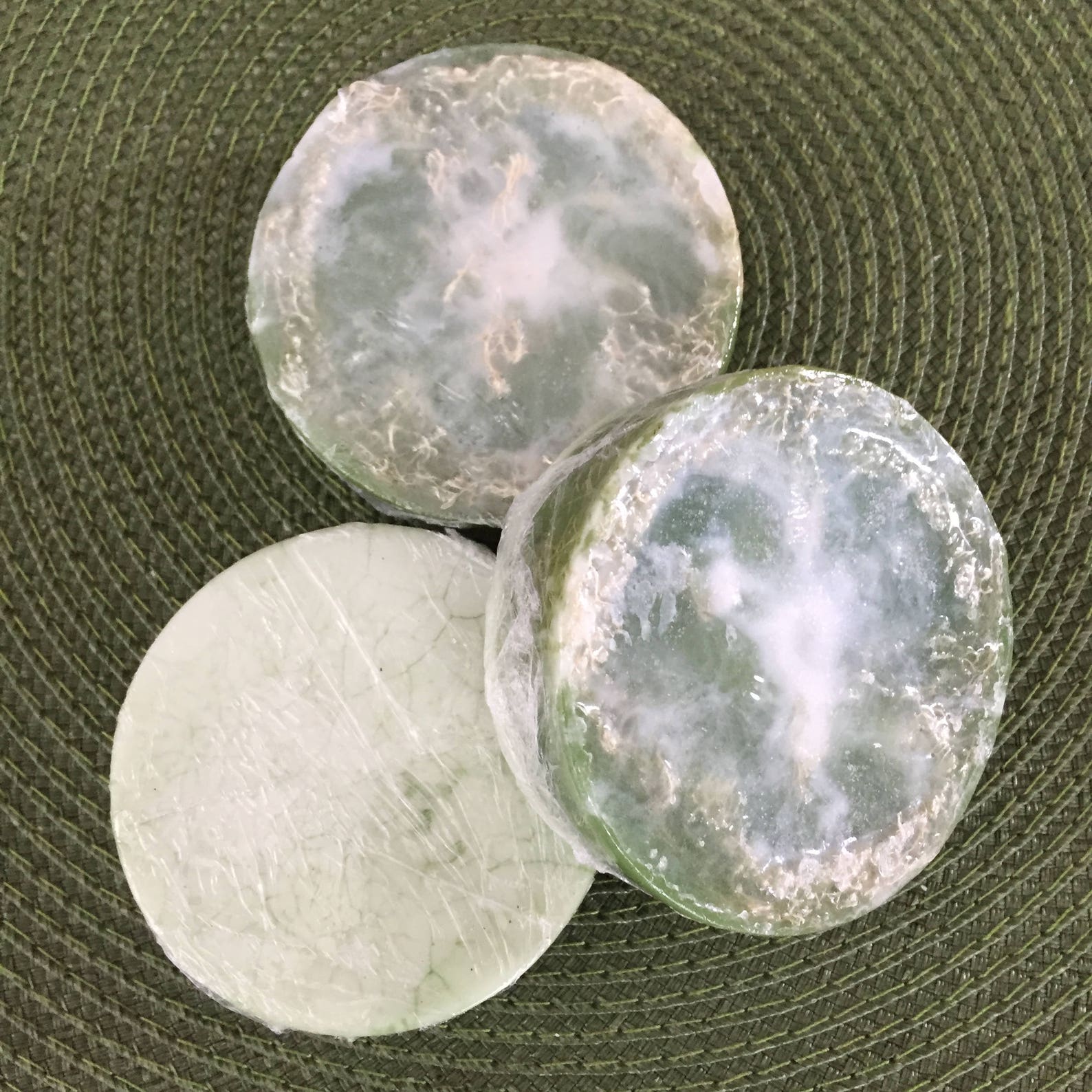 Frosty Mountain Top Home Grown Loofah Soap, White and Hemp Melt and