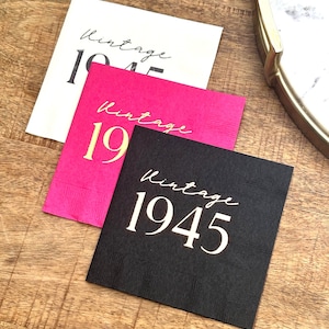 Servilletas para 80 cumpleaños - Elegantes servilletas vintage de 1945 - Decoraciones para 80 cumpleaños, premium de 3 capas, colores personalizados y opciones de papel de aluminio