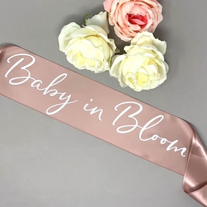 Baby in Bloom Sash, Maternity Ribbon for Mom-to-Be, Expecting Mom Gift, Pregnancy Announcement Accessory, Baby Shower or Gender Reveal