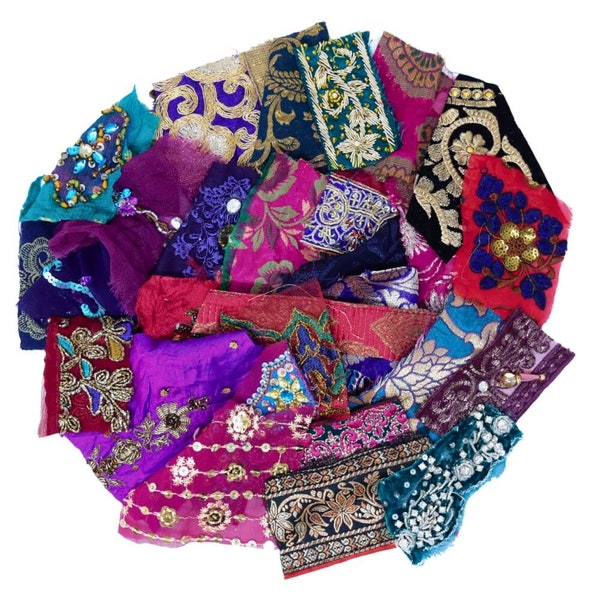 Sari Scrap Pack Colores opulentos - Más de 25 fragmentos de tela india basura - 50 g de suministros para manualidades bohemias - Paquete misterioso de adorno artesanal