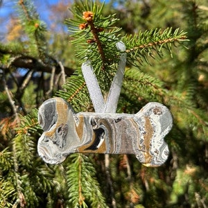 Personalized Dog Bone Ornament - Pet Ornament - Wood Ornaments - Christmas Ornament - Dog Ornament - Customizable