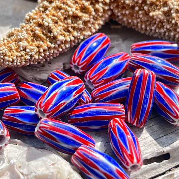 20pc Vintage White, Red and Blue Handcrafted Chevron Beads /African Trade Bead  Glass Beads /Layer Chevron Beads. {Q2-1588#02183}