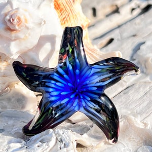 1pc Lampwork Glass Star Fish Pendant  / Glass Charms / Murano Inner Flower.{G2-1586#01980}