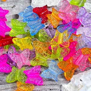 50pc Acrylic Colorful Butterfly’s Beads /Transparent Acrylic Butterfly/ Embellishment. {A4-13#00099}