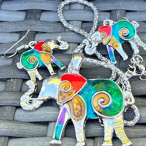 Elephant Necklaces Set with Earrings /Enamel ,Silver Tone Metal   /  Good Luck Elephant Pendant.  {B7-68#00498}