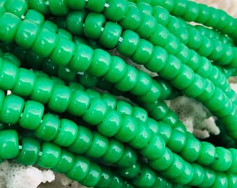 50 cuentas de cuervo de vidrio verde ópalo vintage - Cuentas de macramé con agujeros grandes