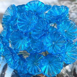 8pc Clear Blue Glass Flower Headpins-Glass Headpins - Millinery - Flower Beads - Handcrafted - Brass Wire {Z1-3053#5031}