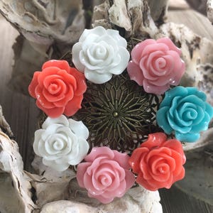 Resin Flower Brooch: Bronze Filigree Pin, Shabby Chic Wedding