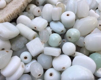 Vintage 50pc  Mixed Up Milk Glass Beads / White Color Glass Beads. {R3-1634#2366}