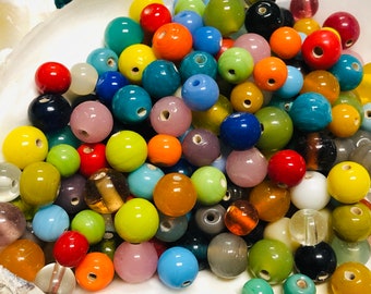 60 Stück mehrfarbige Glasperlen, rund, 6mm_9mm. Anhängerschlaufe