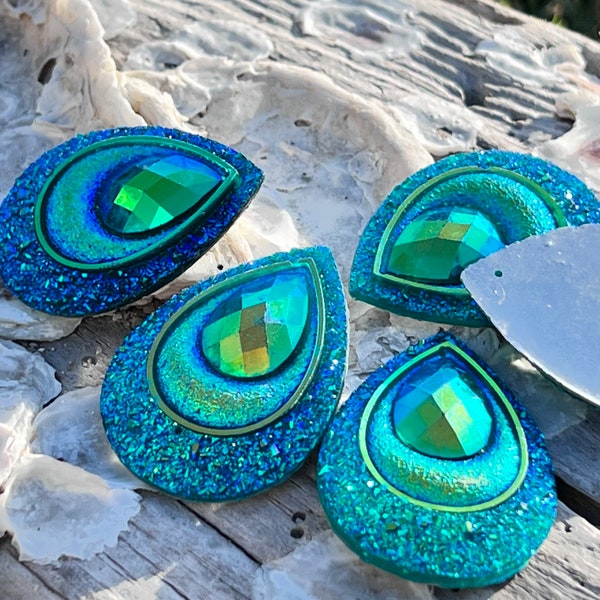 SUPPLY: 5pcs Resin Cabochons/ Peacock Emerald Imitation / Flat Round, AB Color Plated. {N6.1550#01668}