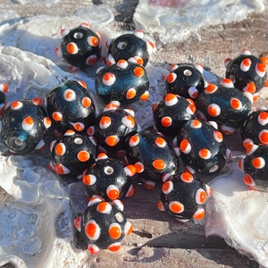 SUPPLY: 19 pcs Vintage Handmade Venetian Beads/Dotted Lampwork Beads/  Polka Dot Glass Beads/ Raised Dots Beads. C4-90#00696{}