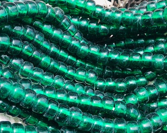 50 cuentas de cuervo de vidrio verde esmeralda vintage - Cuentas de macramé con agujeros grandes
