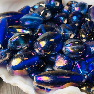 50pc Vintage Carnival Glass Beads  /Blue  Iridescent Beads / Mix Shape Glass Beads.  {O2-1565#1771}