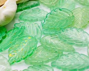 15 breloques en forme de feuille de verre : accessoires de bijoux faits main (18*24 mm)