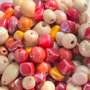 Vintage 60 Mixed Up Luster Small Glass Beads / Mixed Color Glass Beads. {E7-180#0011335}