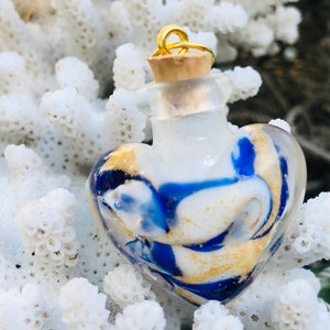 Bottle  Pendant/Necklace Pendant/Unique / Potion Pendant .{N6-1554#01713}