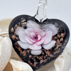 Inner Flower Heart Lampwork Pendants /  Glass Heart  / Heart Charm /Blown Glass Pendant. {C5-94#00815}