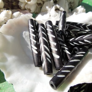 6pc Carved Buffalo Bone/ Hare Pipe Beads Black and  White/ Jewelry/craft  /Carved Bone Beads/Rustic/Tube Beads .{B5-59#00276}