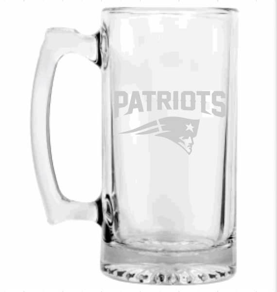 NFL New England Patriots Engraved Beer Mug, Patriots gift, Beer Mug, 16 or 26oz Engraved Beer Mug - Personalized with name - Valentines Gift