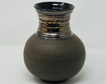 Chocolate clay with gold neck vase