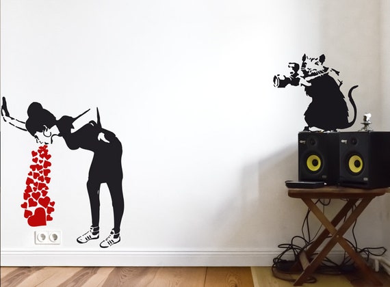 Banksy Wandtattoo LOVE SICK Girl meets HEART Rat, Streetart