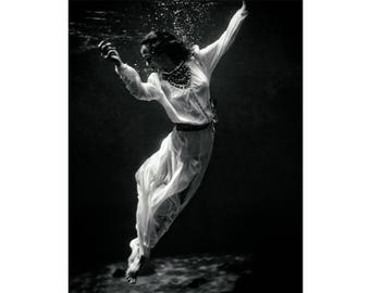 Vintage photo print underwater fine art fashion photography black and white 1940s Toni Frissell Vogue magazine wall decor poster