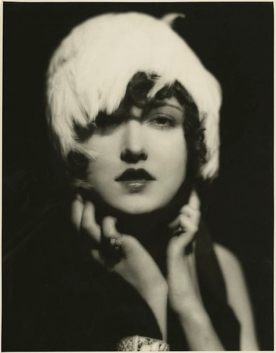 antique 1920s 20s flapper girl photo fashion bob dress woman