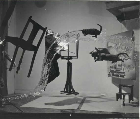 SALVADOR DALI by Philippe Halsman Art-Postcard NEW