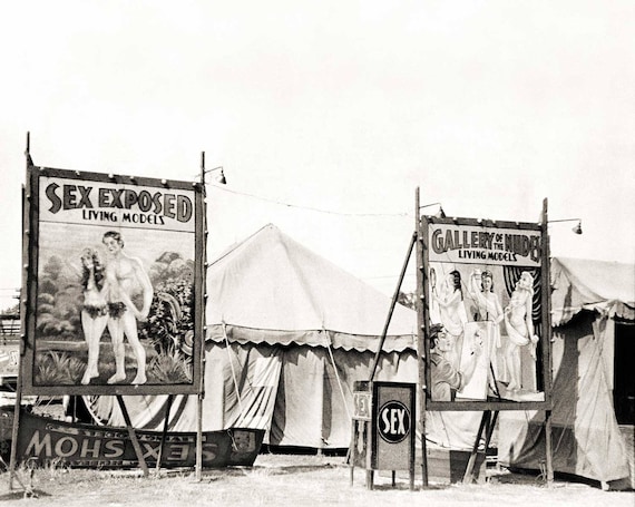 Vintage Photo Live Sex Carnival Peep Show Print Poster Nudes photo