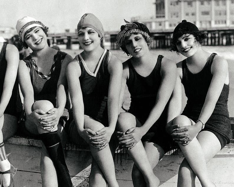 Vintage Photo Print Beach Photograph Women Bathing Beauties - Etsy