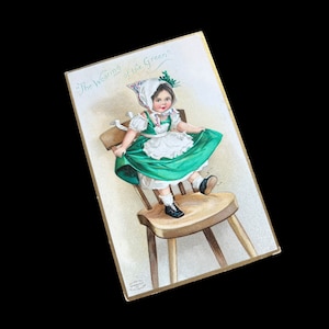 Carte postale ancienne de la Saint-Patrick portant la petite fille verte à collectionner
