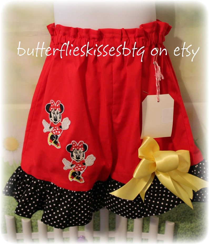 Handmade new minnie mouse shorts size 4-5T girls toddlers dresses pants ready to ship free shipping red black yellow white summer wear