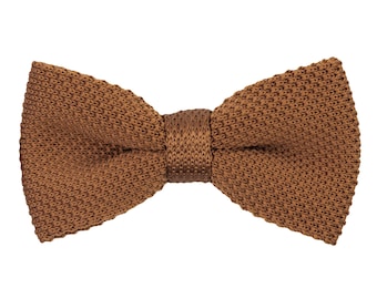 Caramel brown knitted bow tie for men, Autumn wedding bow ties for groom and groomsmen, knit pre-tied bow tie