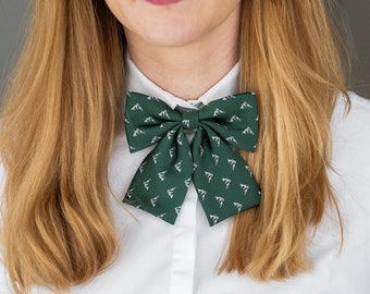 Green mountains ladies bow tie, green ladies bow tie, office outfit for women, gifts for her, lady bow